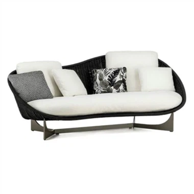 Sofa Taman Kecil